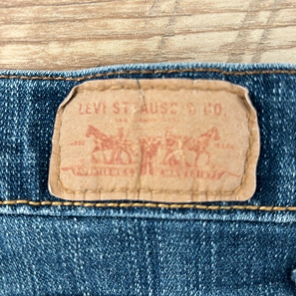 Levi’s Women’s Size 12 High Rise Bermuda Denim Shorts - Picture 11 of 11